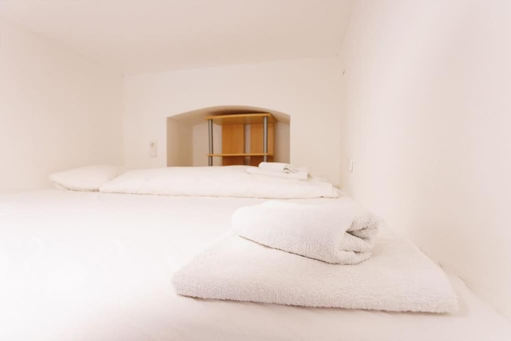Urban Capsule - Near Mariahilfer Strasse Appartement *